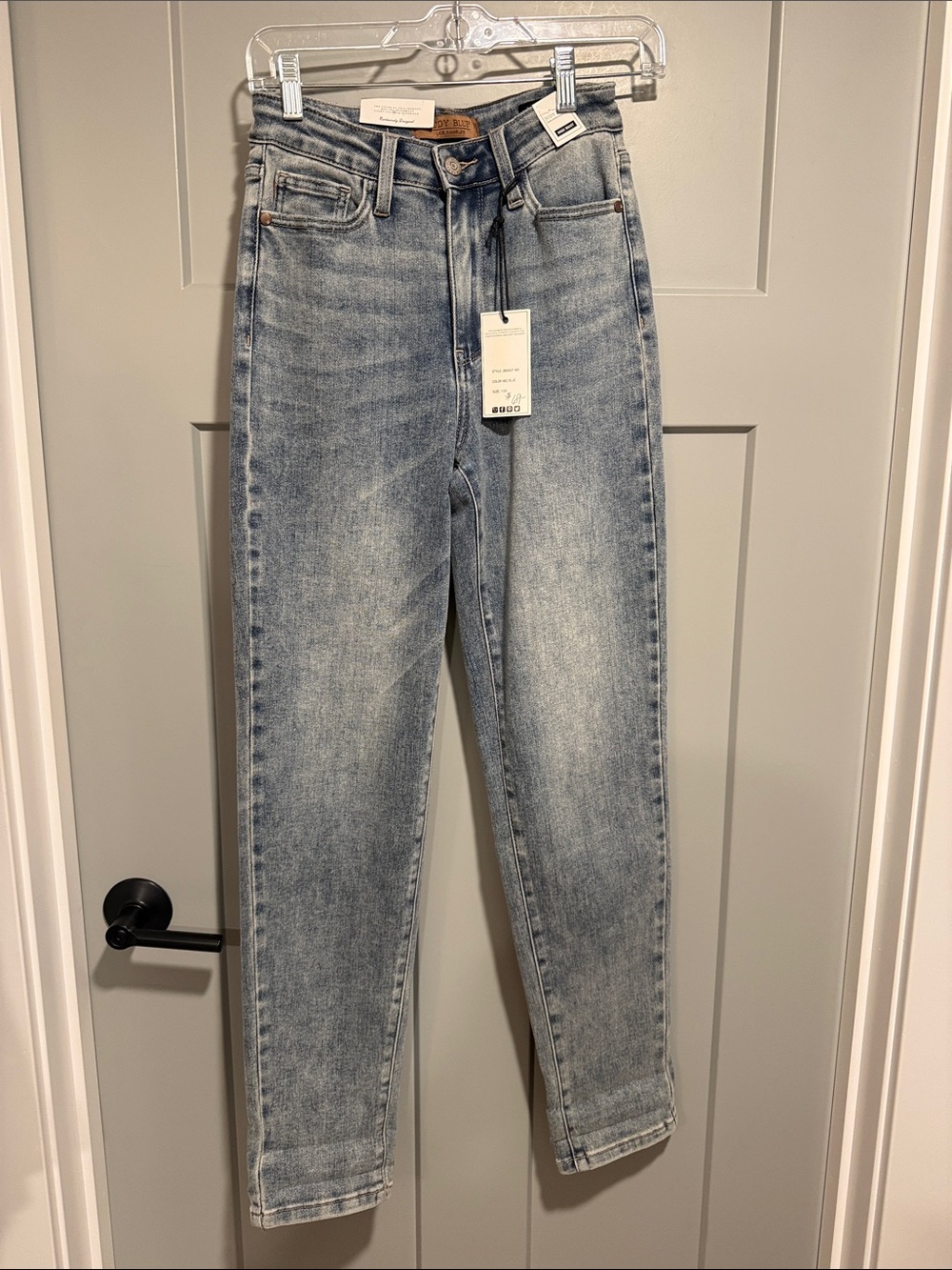 Judy Blue Light Wash High-Rise Tapered Jeans